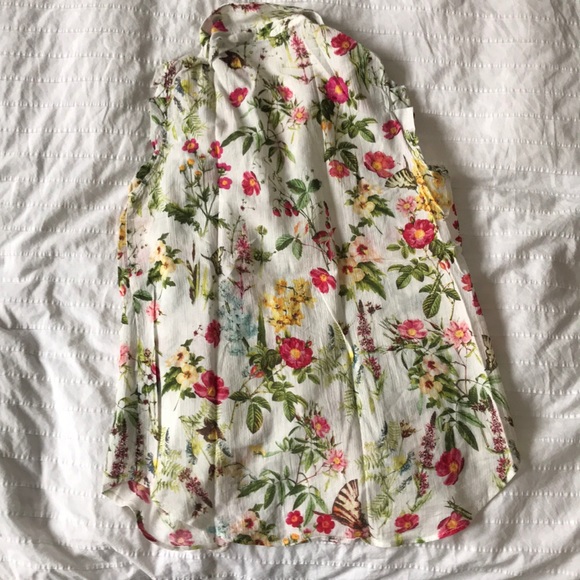 Floral top - Picture 5 of 5